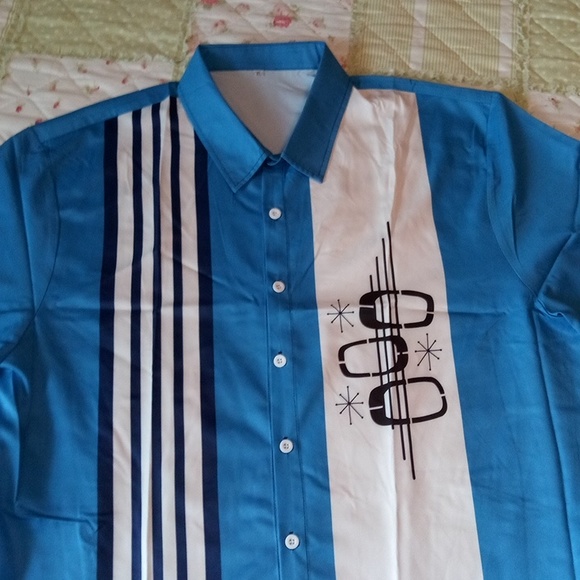 🆕 Men's Retro Look Shirt - Picture 2 of 6